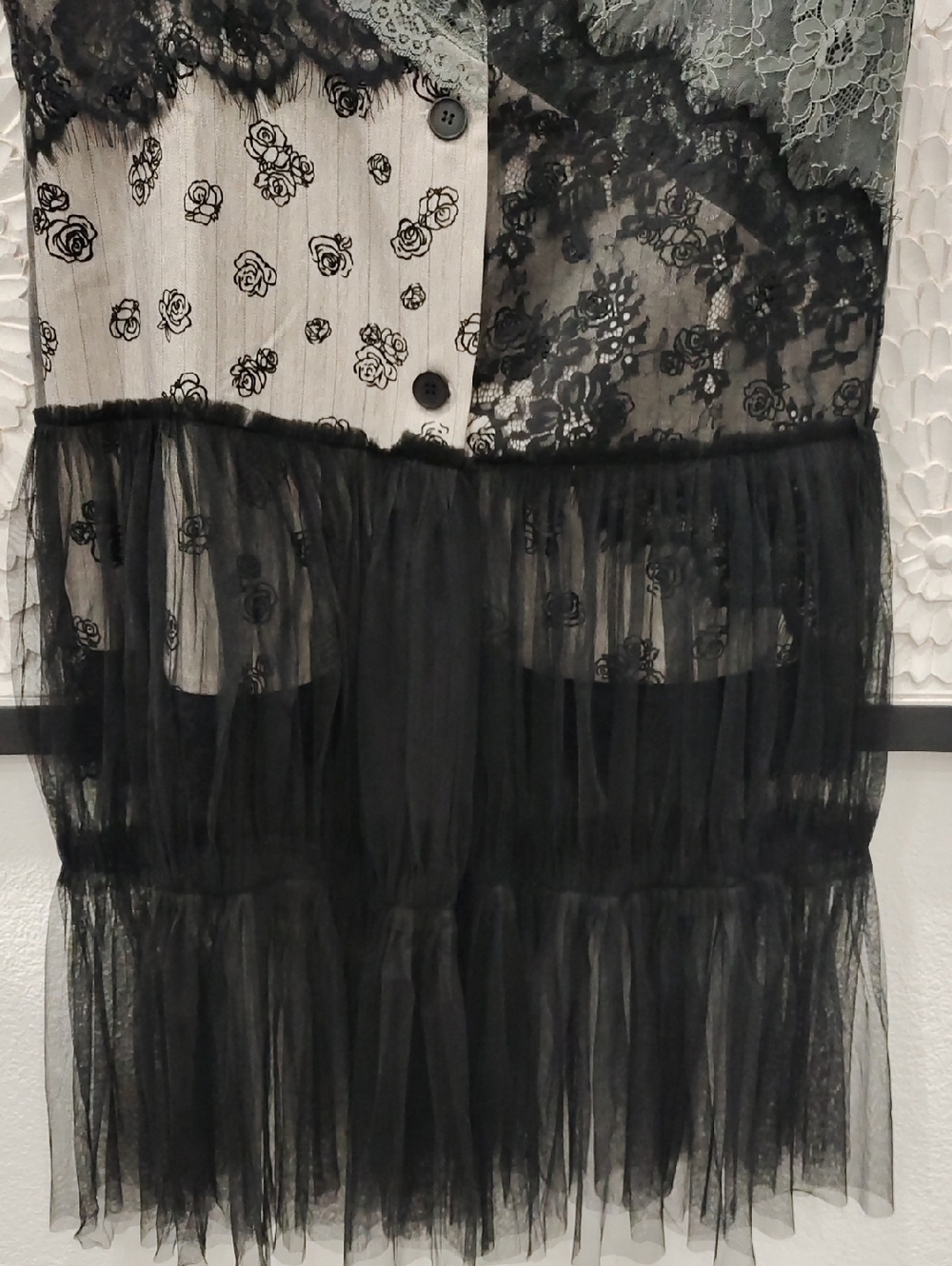 Boho Mixed-Print Tiered Maxi Vest with Lace Bodice - Picture 5 of 6